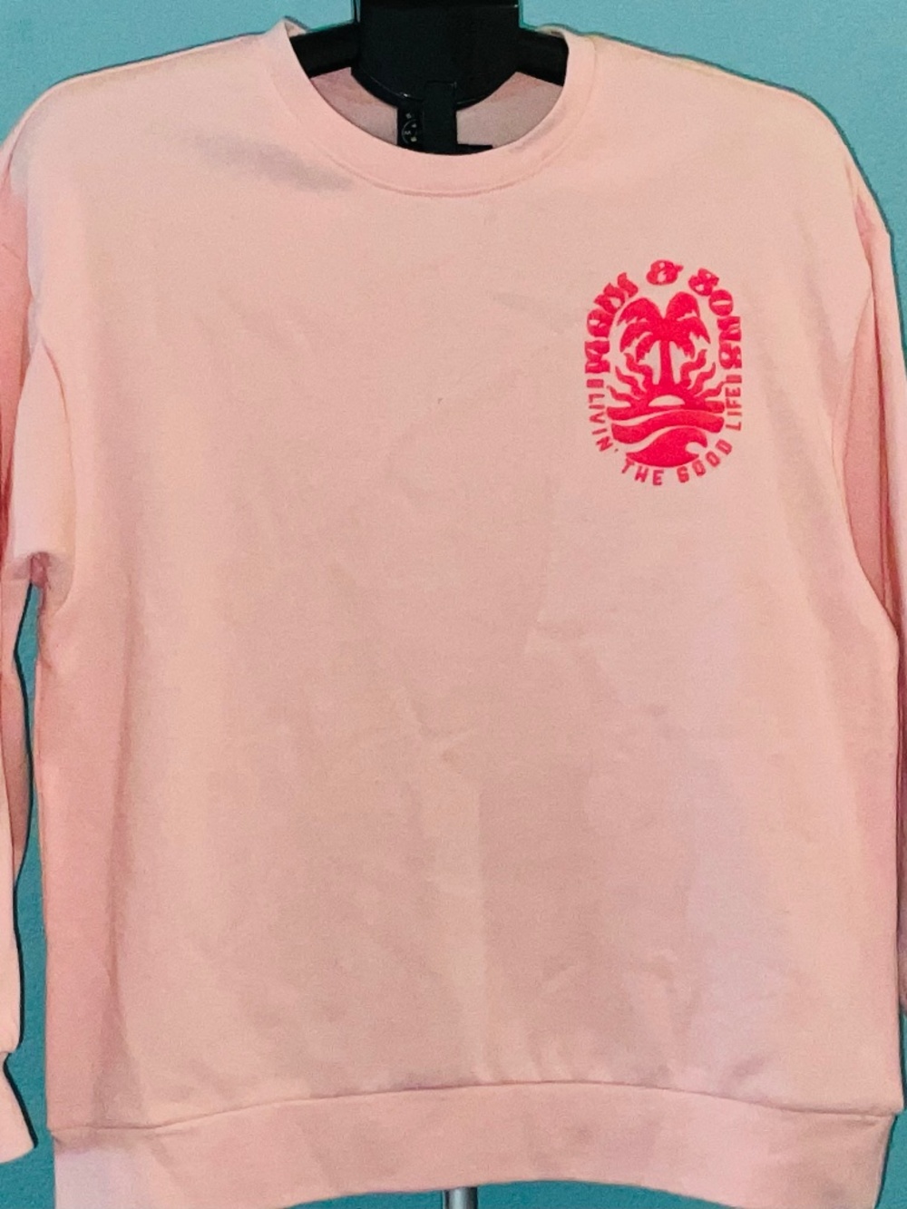 MAUI & SONS Women’s Sweatshirt in Blush. NWT. SMALL